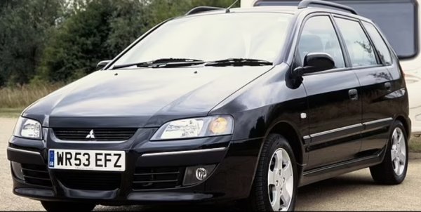 Успеваемост: 45,3%

Space Star на Mitsubishi носи най-нежеланата корона на модел, който статистически има най-голяма вероятност да се провали на технически преглед тази година с 45,3%. От 943 тествани досега отвъд Ламанша - 516 се изложиха на първоначалния  тест.

Space Star никога не е бил голяма надежда за японската марка. За капак Mitsubishi се отказа от пазара на нови автомобили в Обединеното кралство през 2020-а поради липса на търсене. 
Ранният модел беше супермини с MPV черти, но липсата на гъвкавост не се хареса на много клиенти. Неговото представяне на ГТП означава, че купувачите на употребявани автомобили с ограничен бюджет трябва да търсят другаде своят